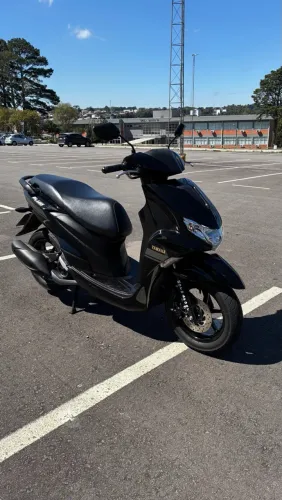 Yamaha Fluo 125