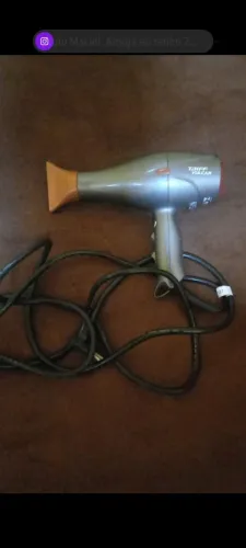 Vendo um secador em bo. Estado novo foi usado 3 vezes pretendo vender no aqui em belem !