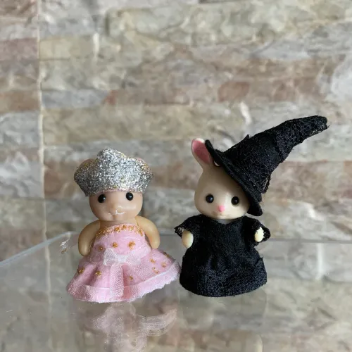 Roupinha Glinda e Elphaba Sylvanian Families