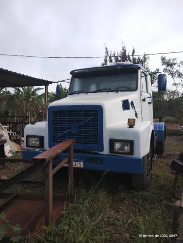 Volvo cavalo 4×2 N 10