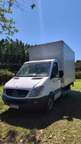 Mercedes-Benz Sprinter 415 Baú 2013