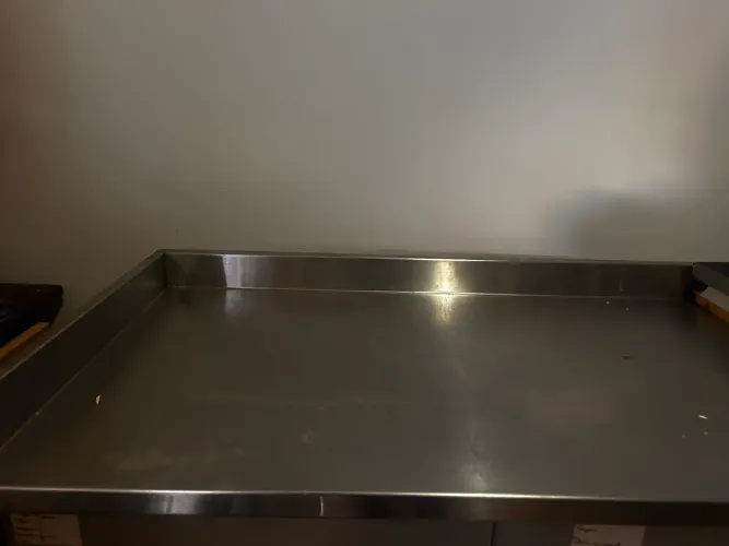 Tampo de bancada em inox