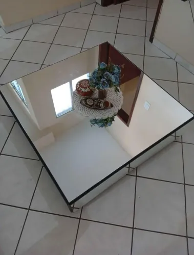Vendo centro de sala em ótimo estado.