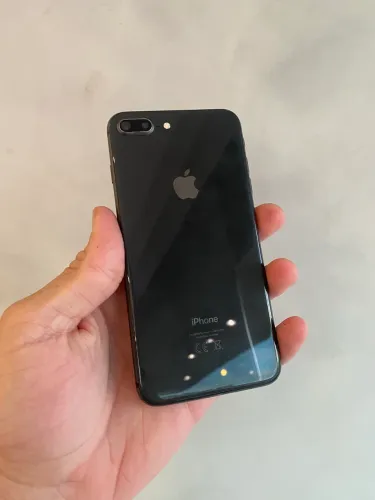 iPhone 8 Plus - 256GB Preto | Biometria OK