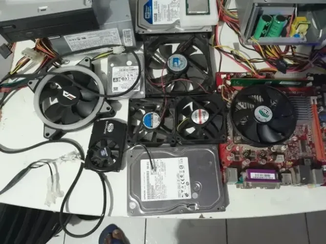 Lote de peças para PC desktop com placa de vídeo, processador, HD,fonte