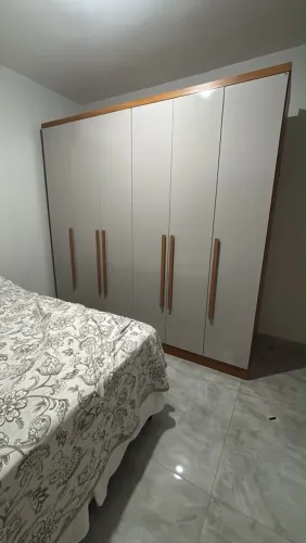 Vendo guarda roupa, super conservado!
