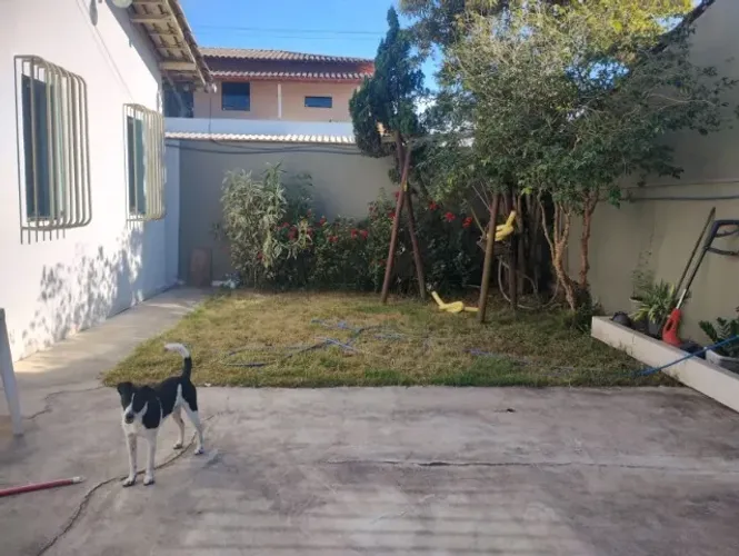 Casa completa, 3 quartos, piscina, energia solar...