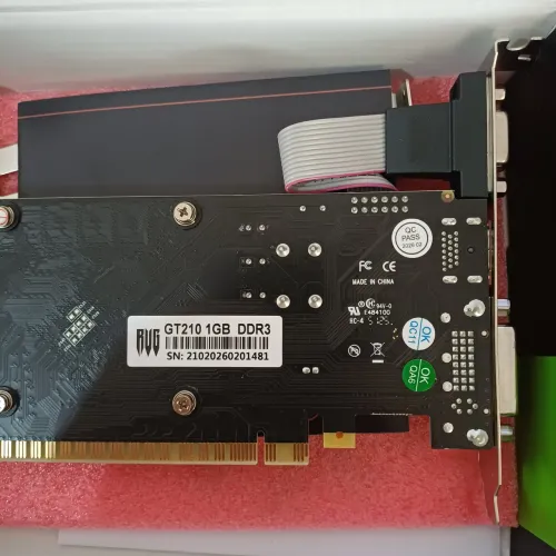 Placa de vídeo Revenge Nvídia DDR 3 1G nova, na caixaB