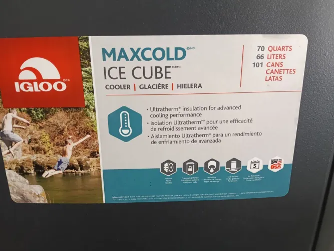 Caixa térmica de igloo de 70 litros
