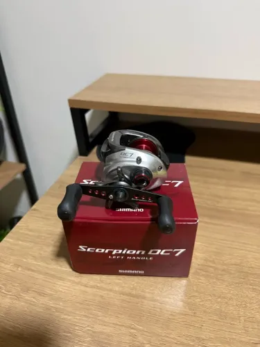 Carretilha Shimano SCORPION DC7