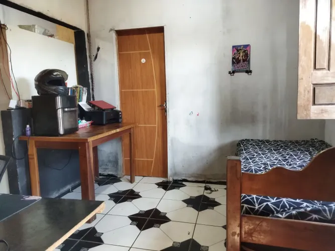 Alugo Casa próximo ao Corpo de bombeiros, ao 12° BPM e a BR (Santa Izabel do Pará)