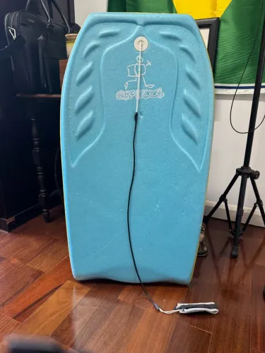 Prancha Bodyboard Surf Radical azul com lash