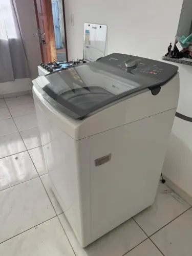 Máquina de lavar roupa Brastemp 12kg