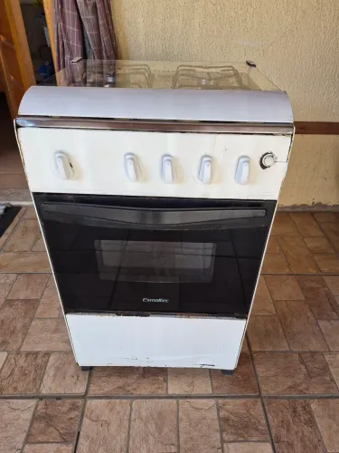 Fogão Esmaltec + Boti?ão vazio
