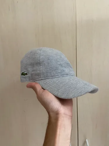 Boné Lacoste piquet relíquia
