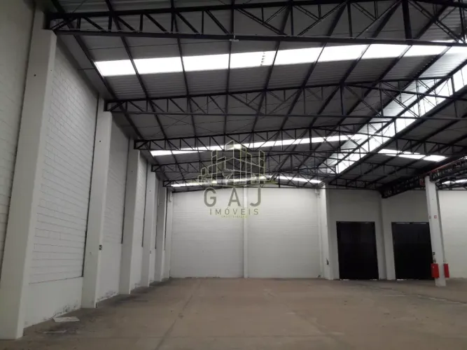 Salão industrial com 1980m² e 2 docas - Industrial Salto Grande - Americana/SP