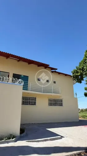 SOBRADO DE ESQUINA COM SALA COMERCIAL perfeito para morar, investir ou montar seu negócio