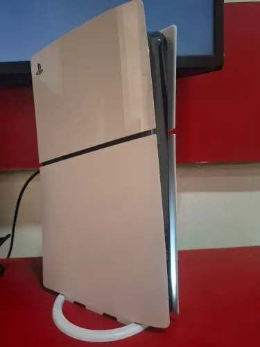 PS5 Slim Branco 1TB + Caixa + PS Plus Deluxe