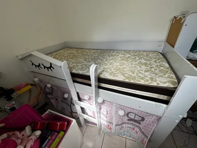 Cama casinha solteiro 