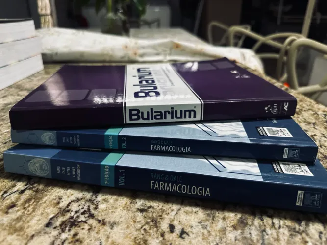 Combo Farmácia: Rang & Dale Farmacologia (2 vols) + Bularium - Excelente estado