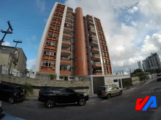 Apartamento para aluguel e venda tem 102 metros quadrados com 3 quartos