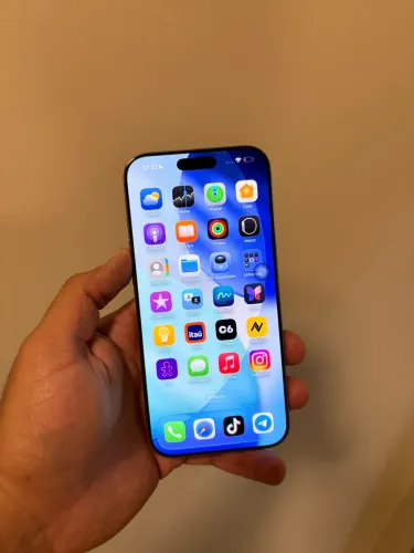 iPhone 16 Pro Max 256 gb COM GARANTIA ATÉ 08/26