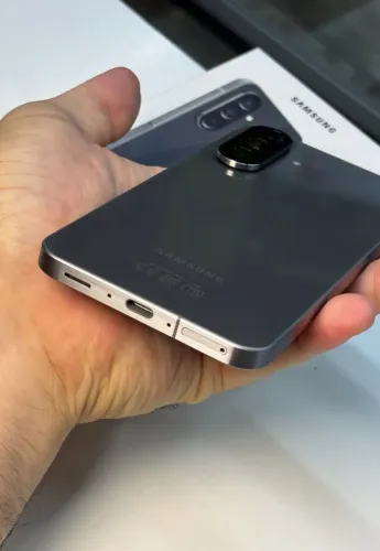 Samsung a56 - 256gb