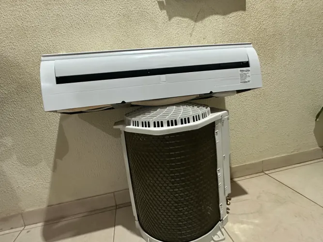 ? Philco Inverter 12.000 BTUs ? Quase Novo, Com Nota Fiscal