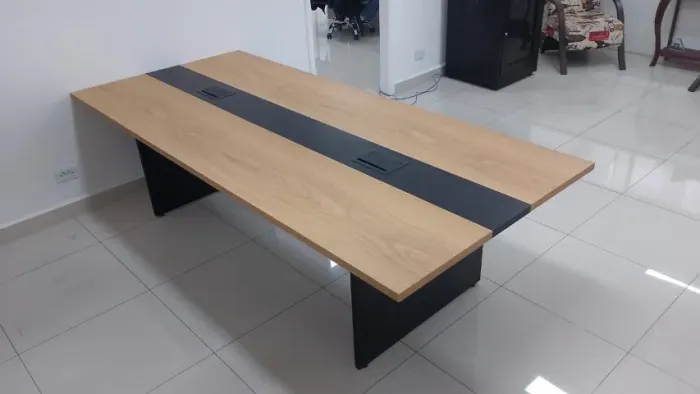 MESA DE REUNIÃO 2.70 X 1.10
