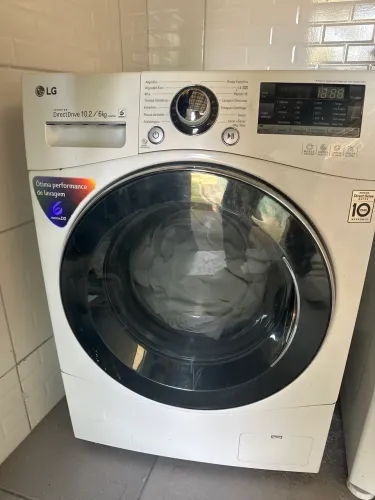 Vendo lava e seca LG 