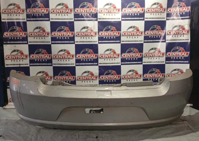 Para-choque traseiro Fiat uno 2011