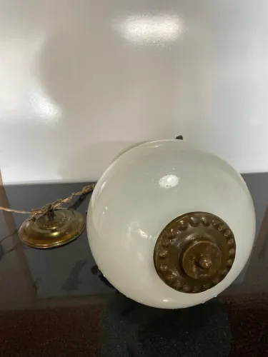 Luminária Antiga de Teto | Globo de Vidro Opalino | Latão | Vintage