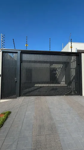 Casa à Venda com 3 quartos, 1 suítes , 2 vagas e 150m² por R$ 585.000