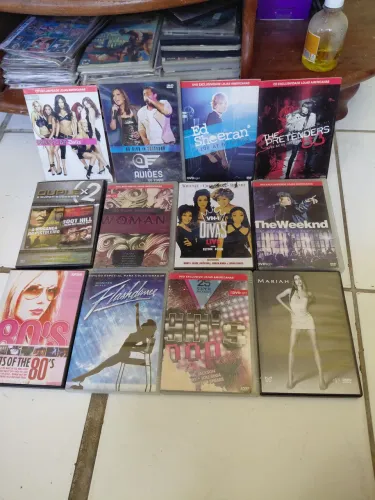 12 DVDs de musica