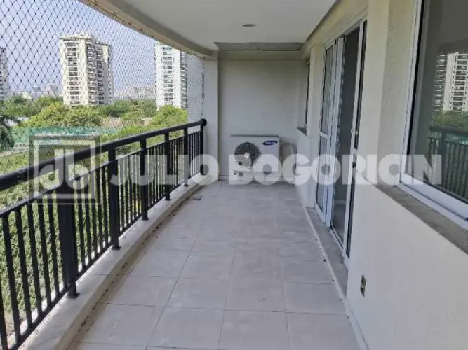 Apartamento : / Residencial / Barra da Tijuca
