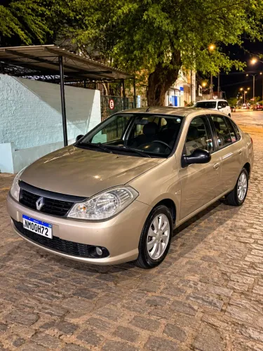 Renault Symbol Privilège Hi-flex 1.6 16V 4P 2013