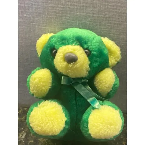 Mini pelúcia urso verde importado.