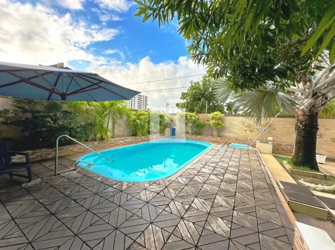 CASA A 260M DO MAR - 4 QUARTOS | INTERMARES
