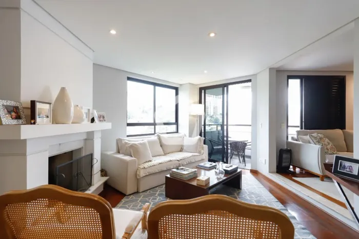 Apartamento para venda em Higienópolis com 3 quartos, sendo 1 suíte, 130m²