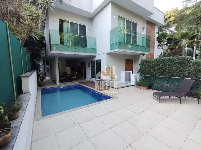 Casa com 3 quartos à venda, 220 m² por R$ 1.800.000 - Engenho do Mato - Niterói/RJ