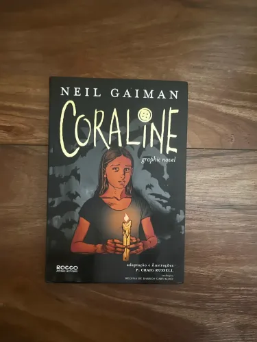 Coraline, ilustrado, perfeito estado livro