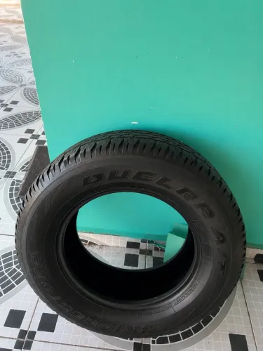 Pneus Bridgestone Dueler A/T 265/60 R18 Original Hilux | Ótimo Estado