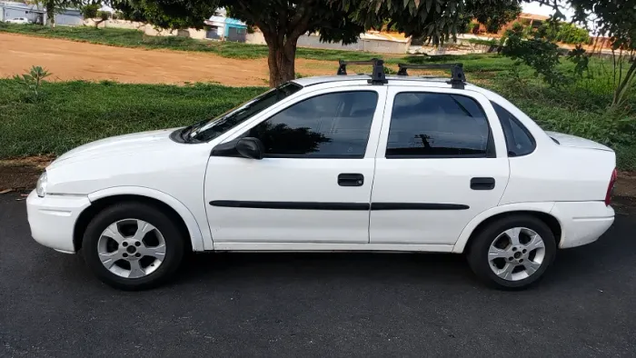 Chevrolet Corsa Sedan 1.0 MPFI 8V 71cv 4P 2004