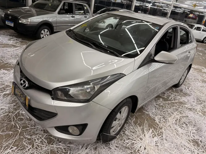 Hyundai HB20S Copa DO Mundo 1.6 Flex 16V Aut. 2014