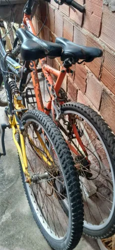 Duas bicicletas aro 26 por r$ 500 só vendo as duas