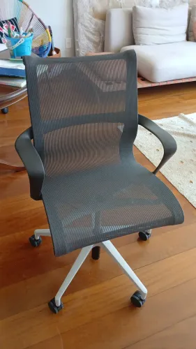 Cadeira Setu Herman Miller