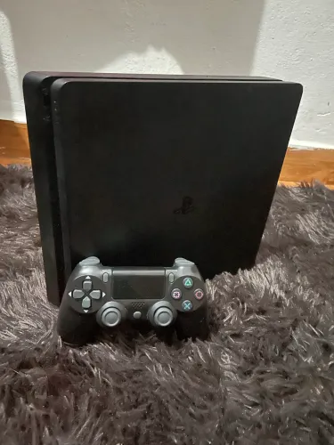 Ps4 slim