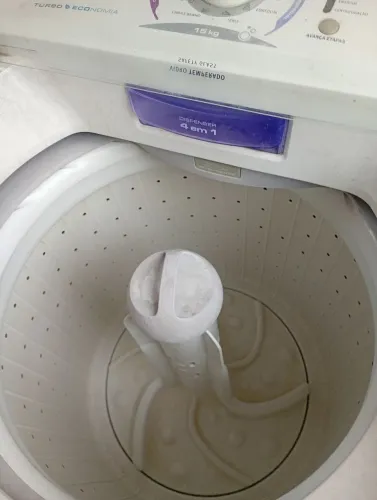 MÁQUINA ELETROLUX 15 KG