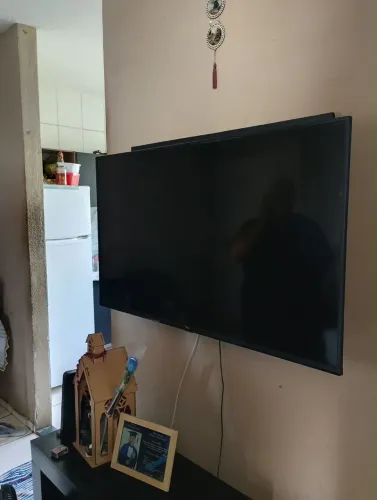 TELEVISÃO 50 POLEGADAS TCL (PRA CONCERTO OU APROVEITAMENTO DE PEÇAS)
