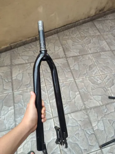 Garfo de bike aro 26 troco em suspensão aro 29